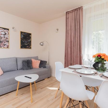 Mokotow Apartments Reytan By Noclegi Renters 바르샤바 외부 사진