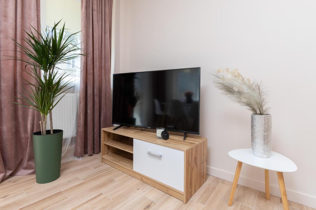 Mokotow Apartments Reytan By Noclegi Renters 바르샤바 외부 사진