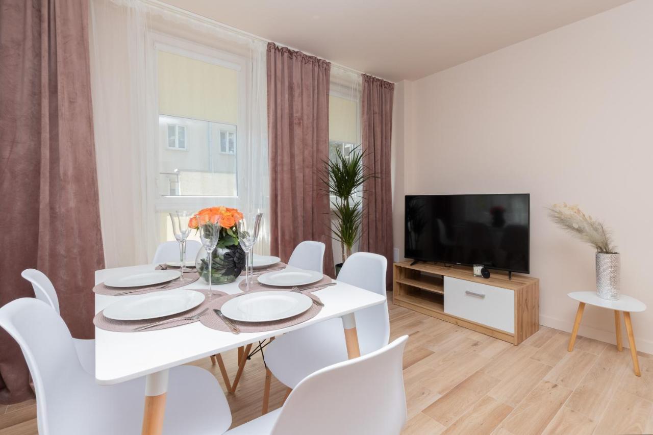 Mokotow Apartments Reytan By Noclegi Renters 바르샤바 외부 사진